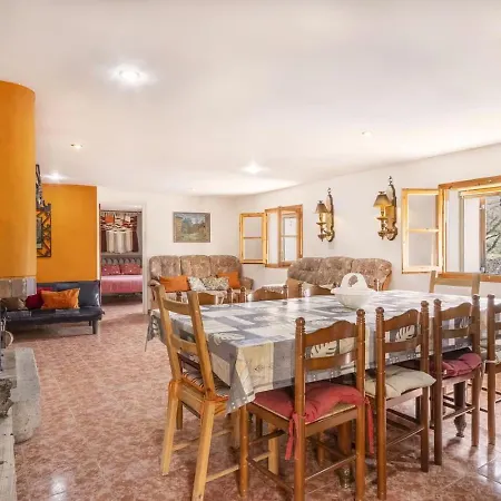 Holiday home Cal Sastre